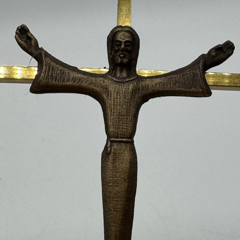 Vintage Mid Century Brass Risen Christ 10" Resurrection Wall Crucifix Cross MCM